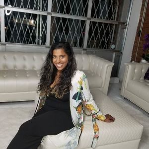 Meet your Posher, Dona